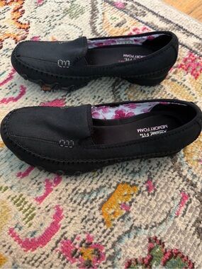 Sketchers Relaxed Fit Slip On Shoes